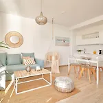 Sunset Charming With Jacuzzi Apartament